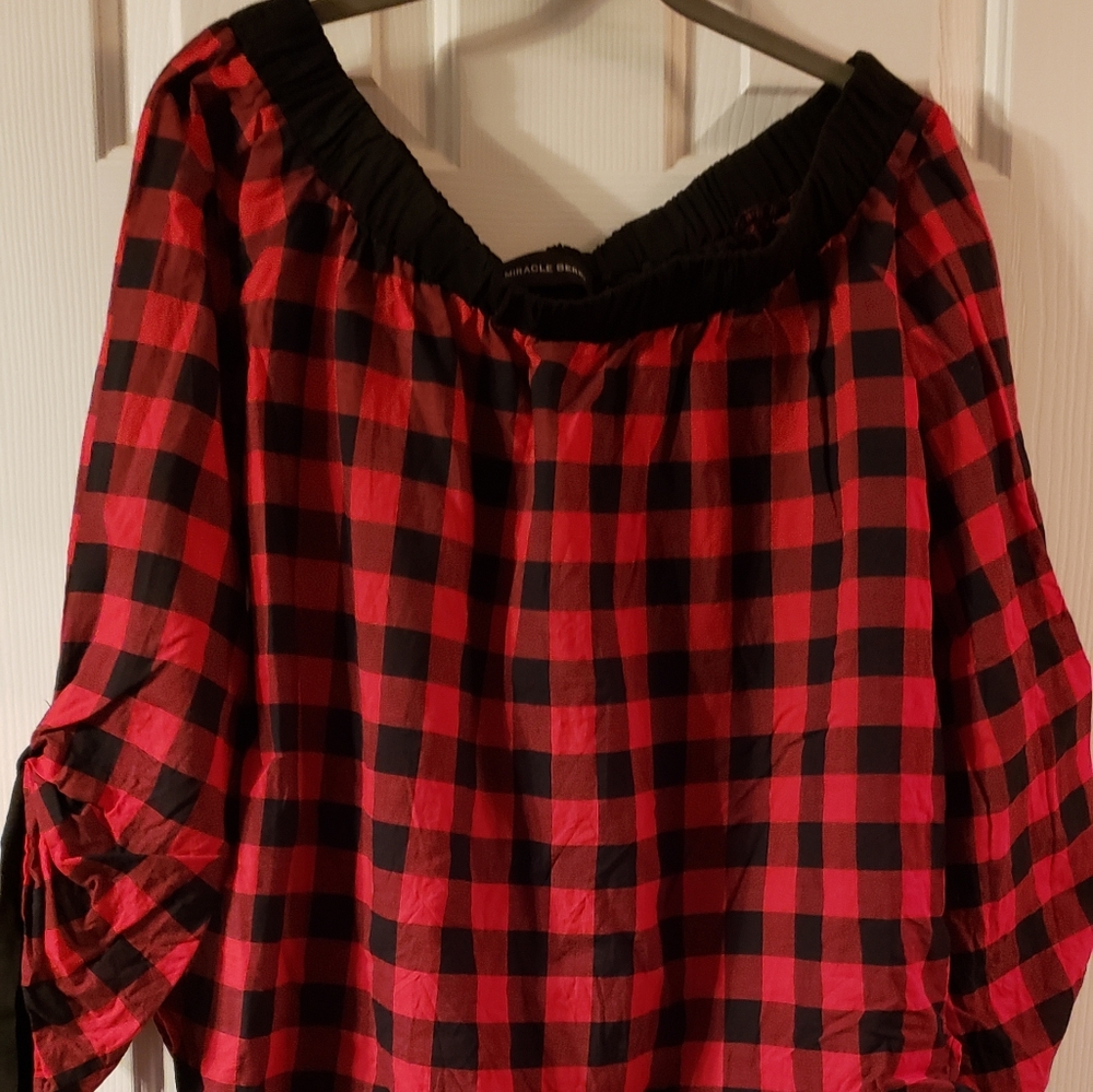 Buffalo Plaid Off the Shoulder Blouse Size S